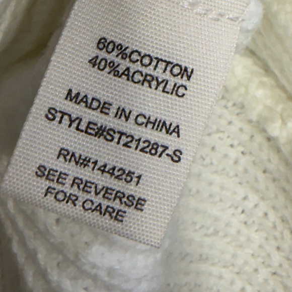 Moon & Madison White Knit Sweater Sz S - Picture 5 of 6